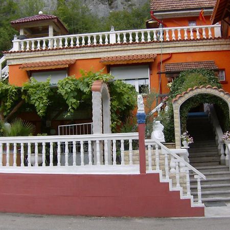Hotel-Restaurant Don Pepe Kleinlutzel Екстериор снимка